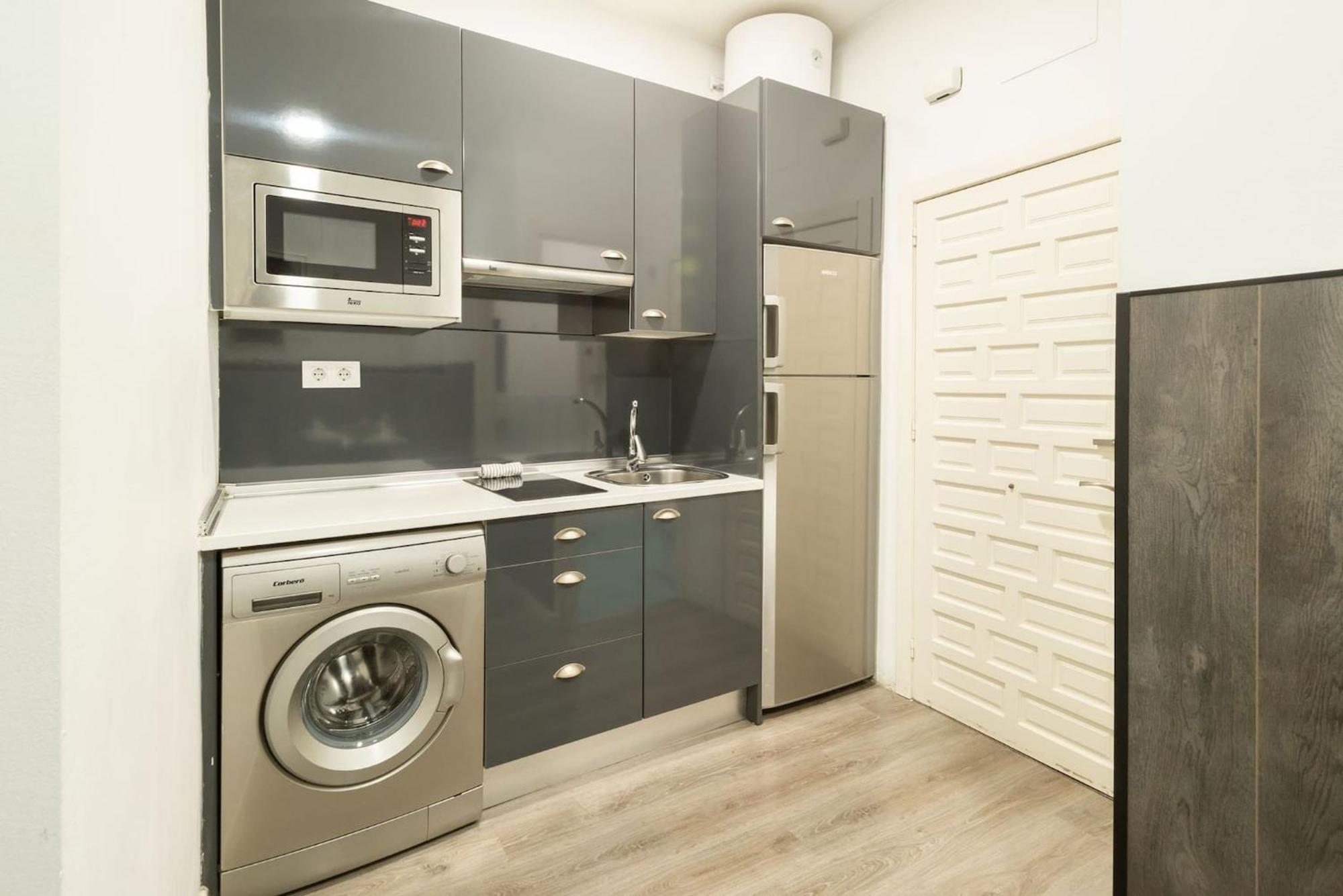 Apartamentos Day Madrid Plaza De Espana Centro Gran Via Sol Malasana Kültér fotó
