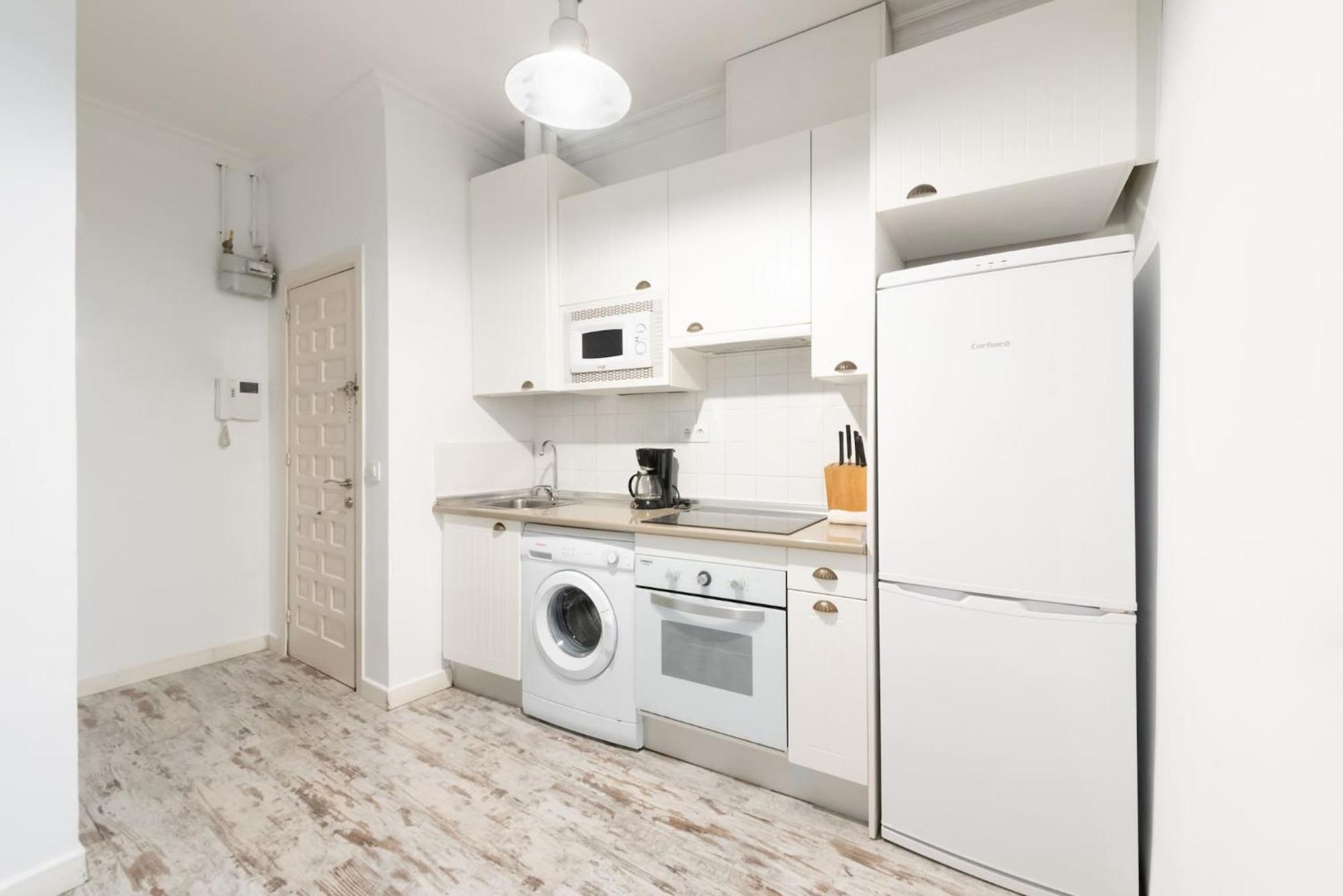 Apartamentos Day Madrid Plaza De Espana Centro Gran Via Sol Malasana Kültér fotó